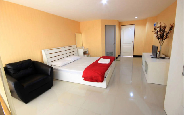 M Plus 2 Apartments