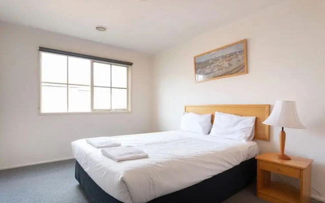 Lamplighter Motel
