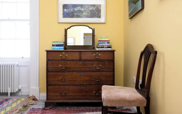 Inviting Flat near City Centre