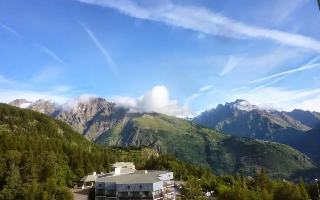 Skis aux pieds station 1600 Sun Vallée