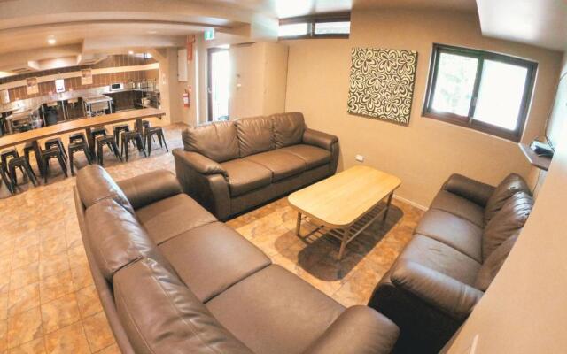 Aquarius Backpackers Resort