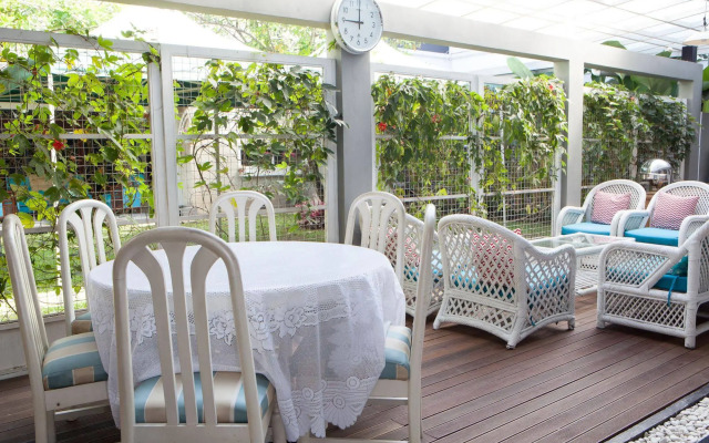 RedDoorz near Gedung Sate