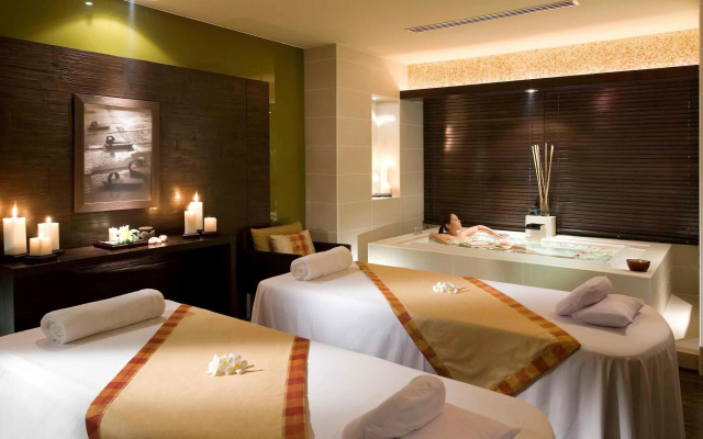 Sofitel Philippine Plaza Manila