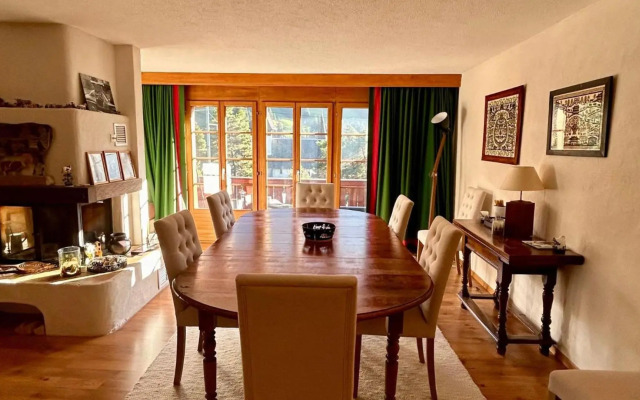 Cozy spacious Flat right in the village