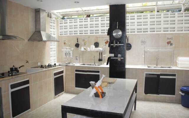 Narong Ek Residence View & Pool Villa