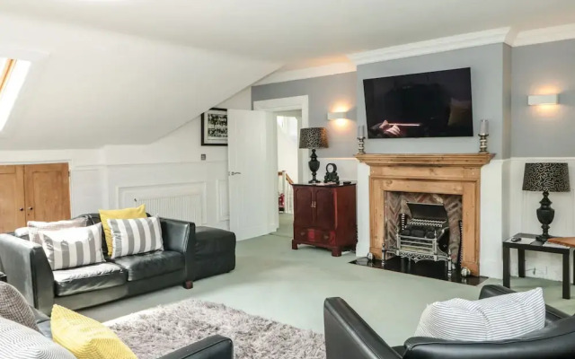 1 The Old Coach House