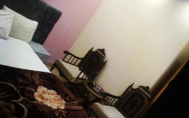 Hotel Versa Apartment and Lodges Lahore