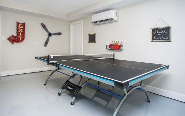 Alexa Beach - 1804174