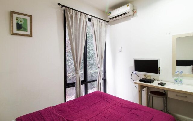 RedDoorz Apartment @ Cilandak
