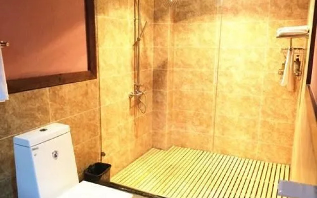 Dali Yuehai Shanqi Inn