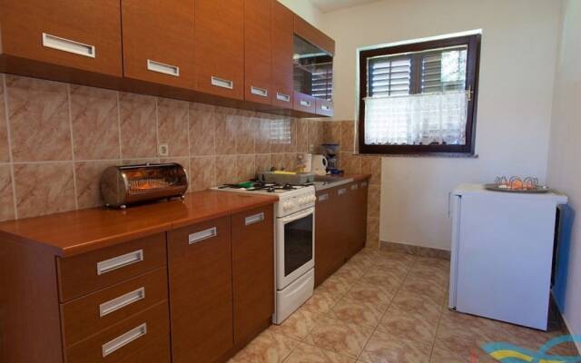 Apartment in Vantacici Near the Sea