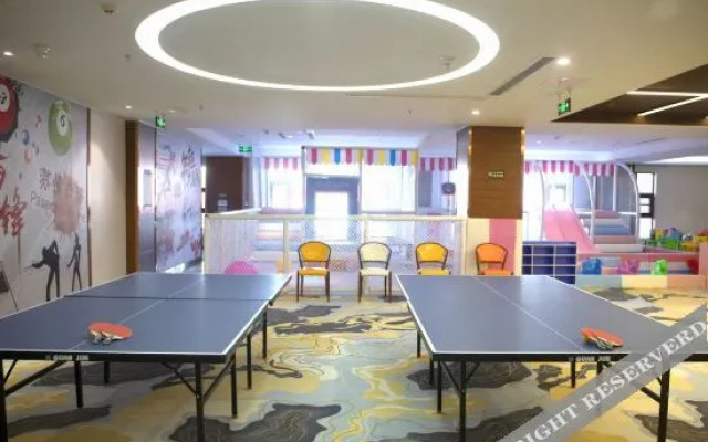 Haiyue Holiday Inn Spa
