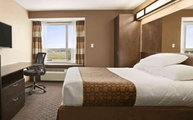 Microtel Inn & Suites by Wyndham Blackfalds Red Deer North