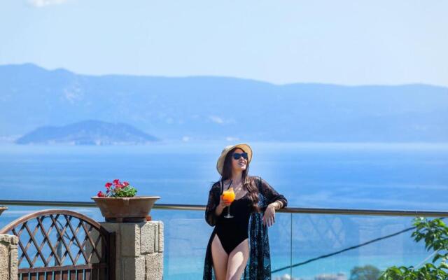 Sunny Villa Grande in Kassandra
