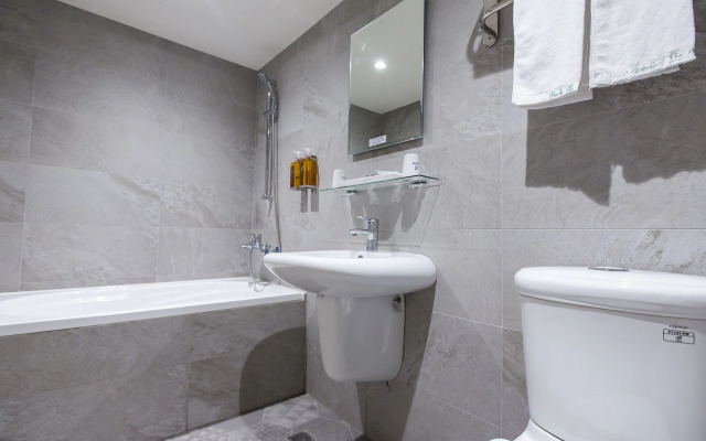 The Young Hotel Taoyuan