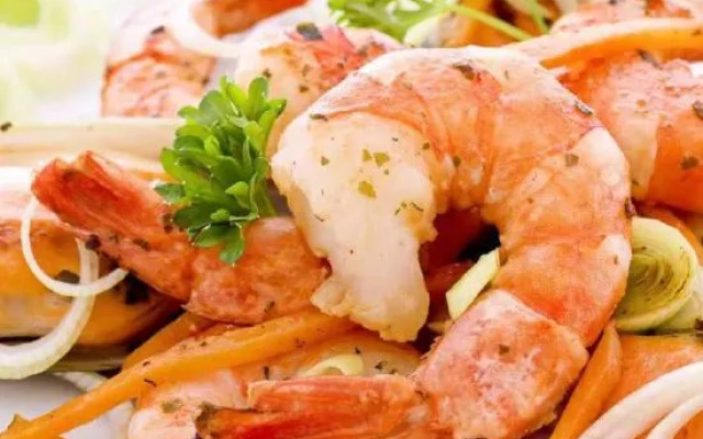 First sea view holiday apartment