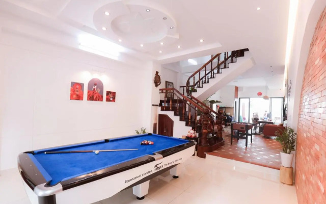 Lavie House 10-2 Lạc Long Quân