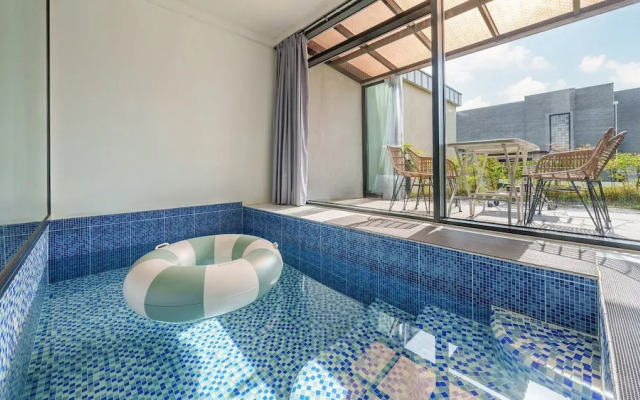 Gyeongju Rose Breeze Pool Villa Pension