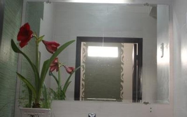 Hoàng Nhân Hotel