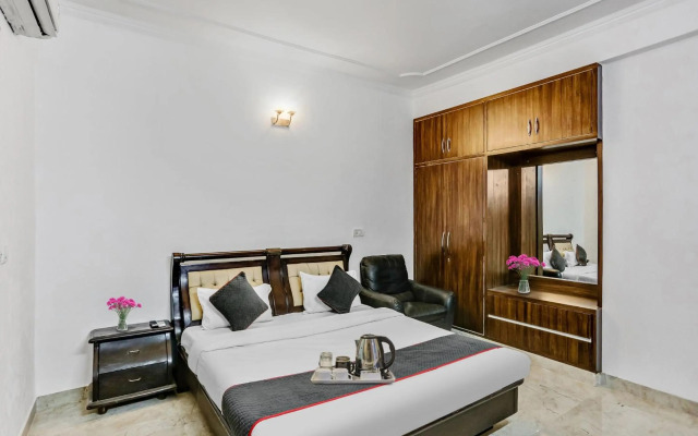 OYO Townhouse 1071 Hotel Metro Inn Residency