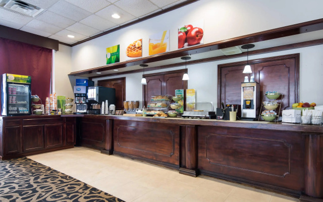 Quality Inn Oneonta Cooperstown Area