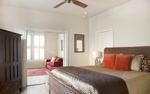 Adams House Bed & Breakfast