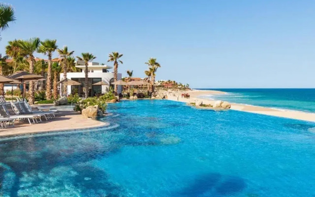 Villa La Valencia Beach Resort&Spa Cabos