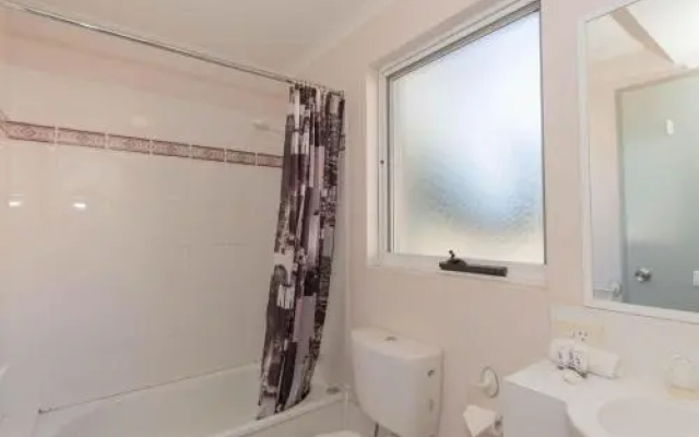 Cascades 13/3 Kurrajong Street