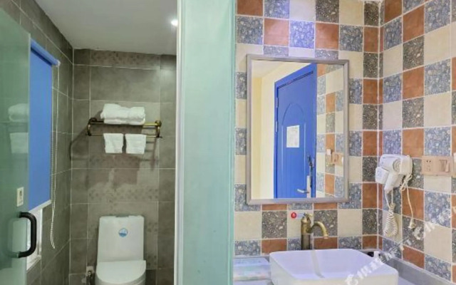 Dacheng Xiaozhu Hotel(Foshan Shunde Qinghui Garden Pedestrian Street)