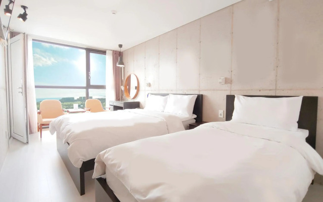 Hotel stay interview Jeju