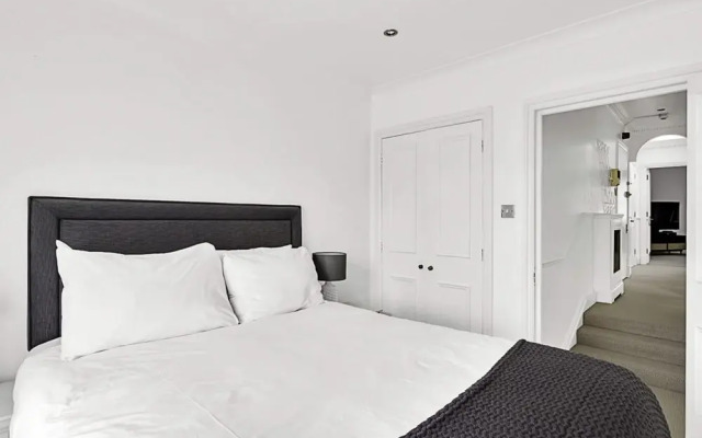 Beautiful Two Bed Abode Near Chelsea
