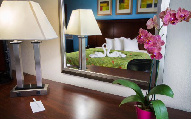 Ramada by Wyndham Hotel & Water Park