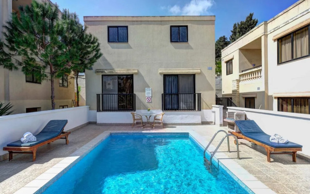 Villa Narcis - 2 Bedroom Villa With Private Pool