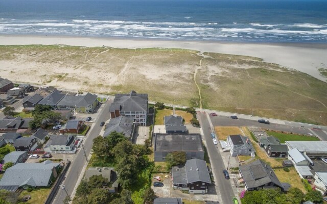 Seaside Prom