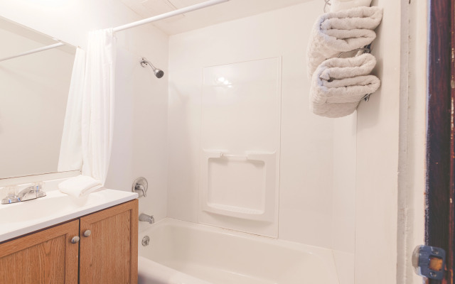 Sonrise Inn Lincoln Hwy By OYO