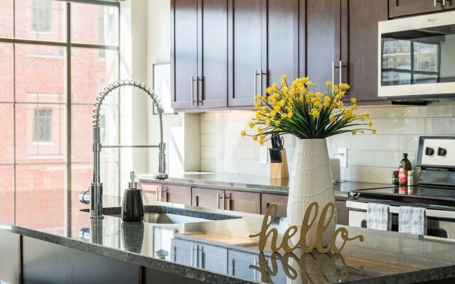 FRONTDESK LC Riversouth 205 Apts Downtown Columbus