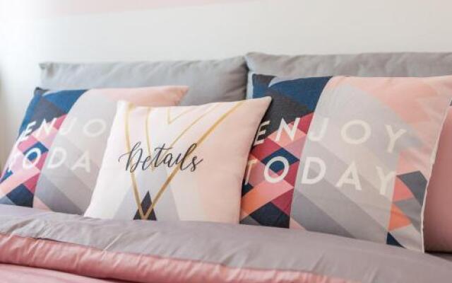 Xi'an Beilin·Small Goose Tower· Locals Apartment 00152240