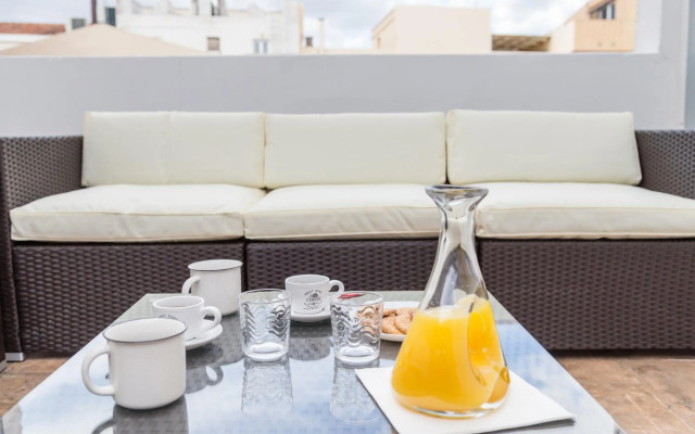 CENTER-Luxurious 1BR, 1BA-Terrace, WI-FI, A/C