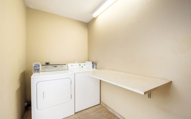 Quality Inn & Suites Downtown