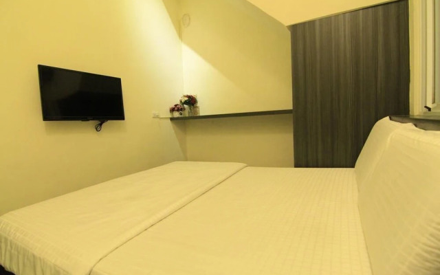 Home Sweet Beach Hotel