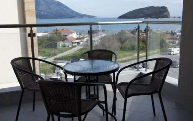 Apartments Marina