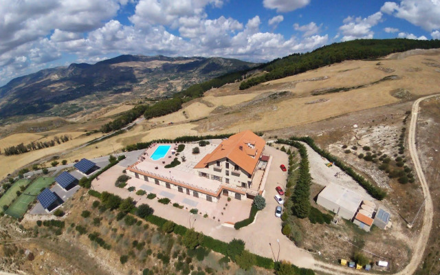 Pigna D'Oro Country Hotel