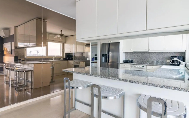 Sunlight House - Palatial Fully Equipped Apartment Near The Sea