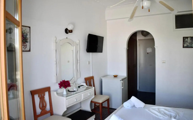 Minoa Hotel