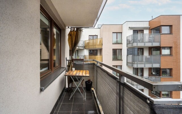 Modern Apartment With Balcony by Renters