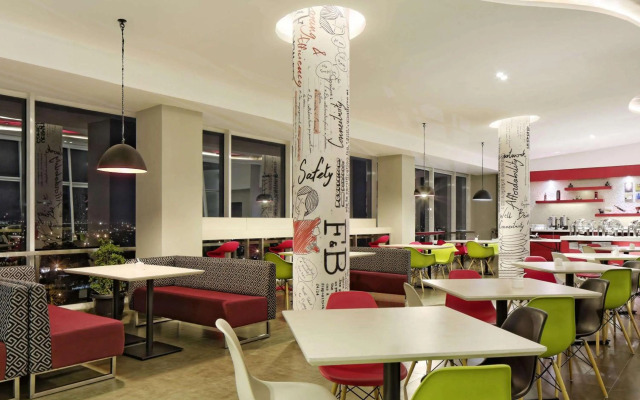 ibis Padang Hotel