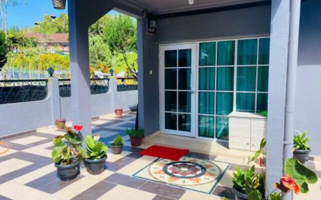 100 Backpackers Hostel