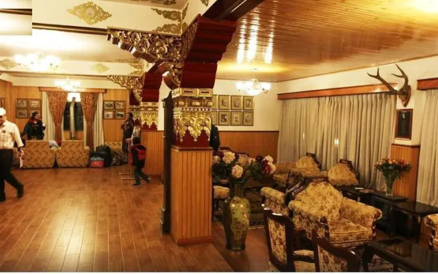 Yarlam Resort