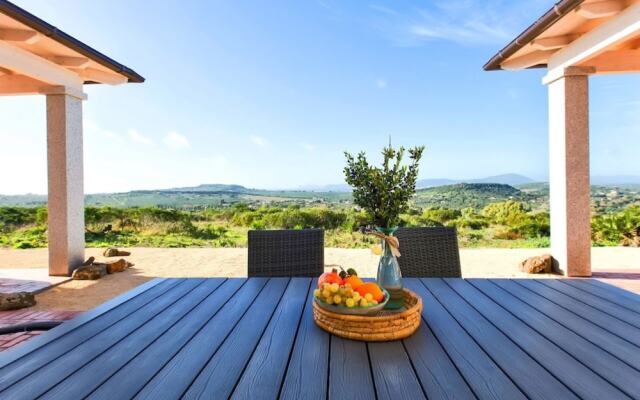 Alghero, Villa Carrabuffas For 8 People With Sea View