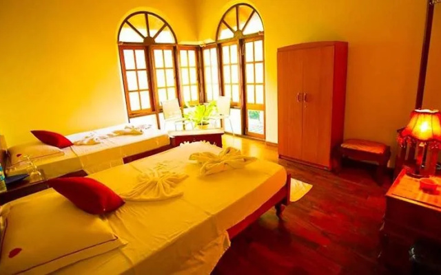 Rockwood Villa